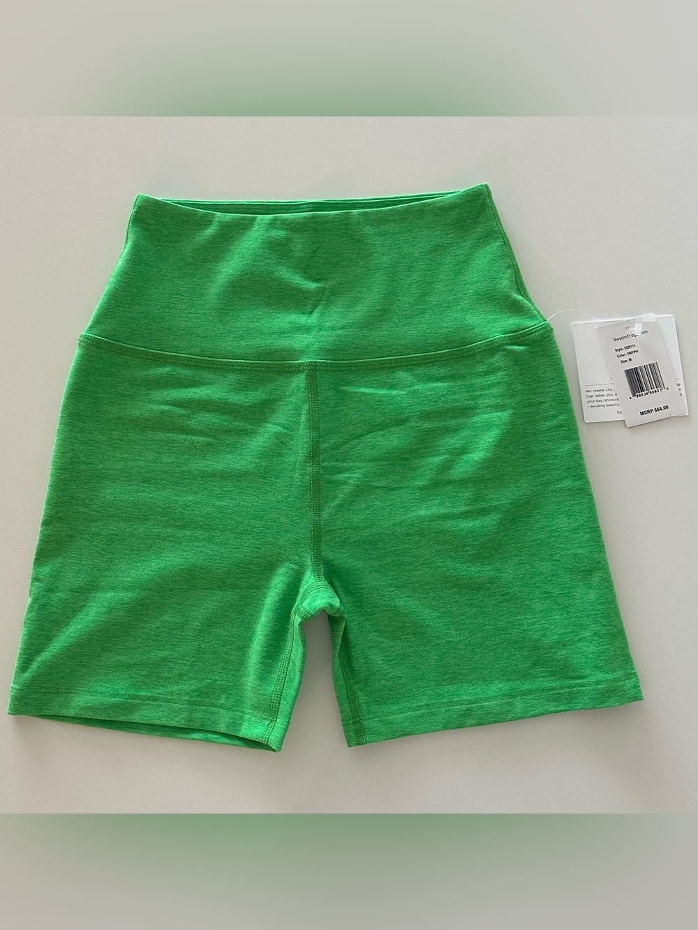NEW Beyond Yoga Spacedye High Waisted Biker Shorts Honeydew Green Heather M